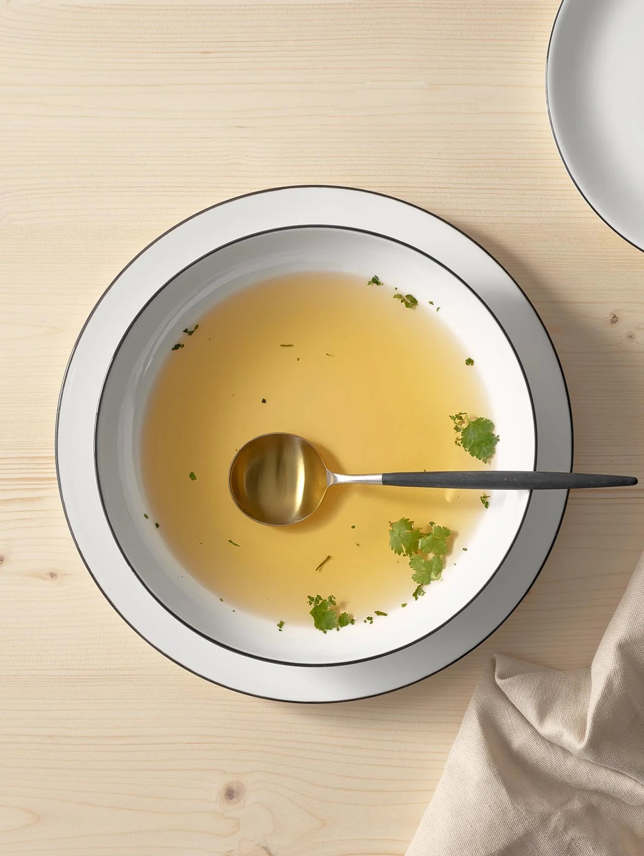 set di piatti in fine bone china