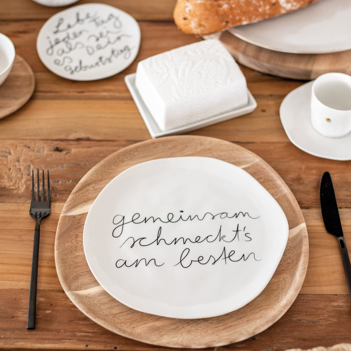 vassoio/ sotto piatto in legno di acacia