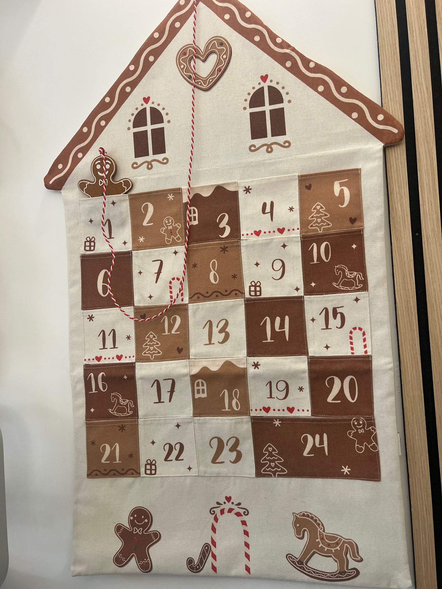 Calendario dell’avvento “casetta”