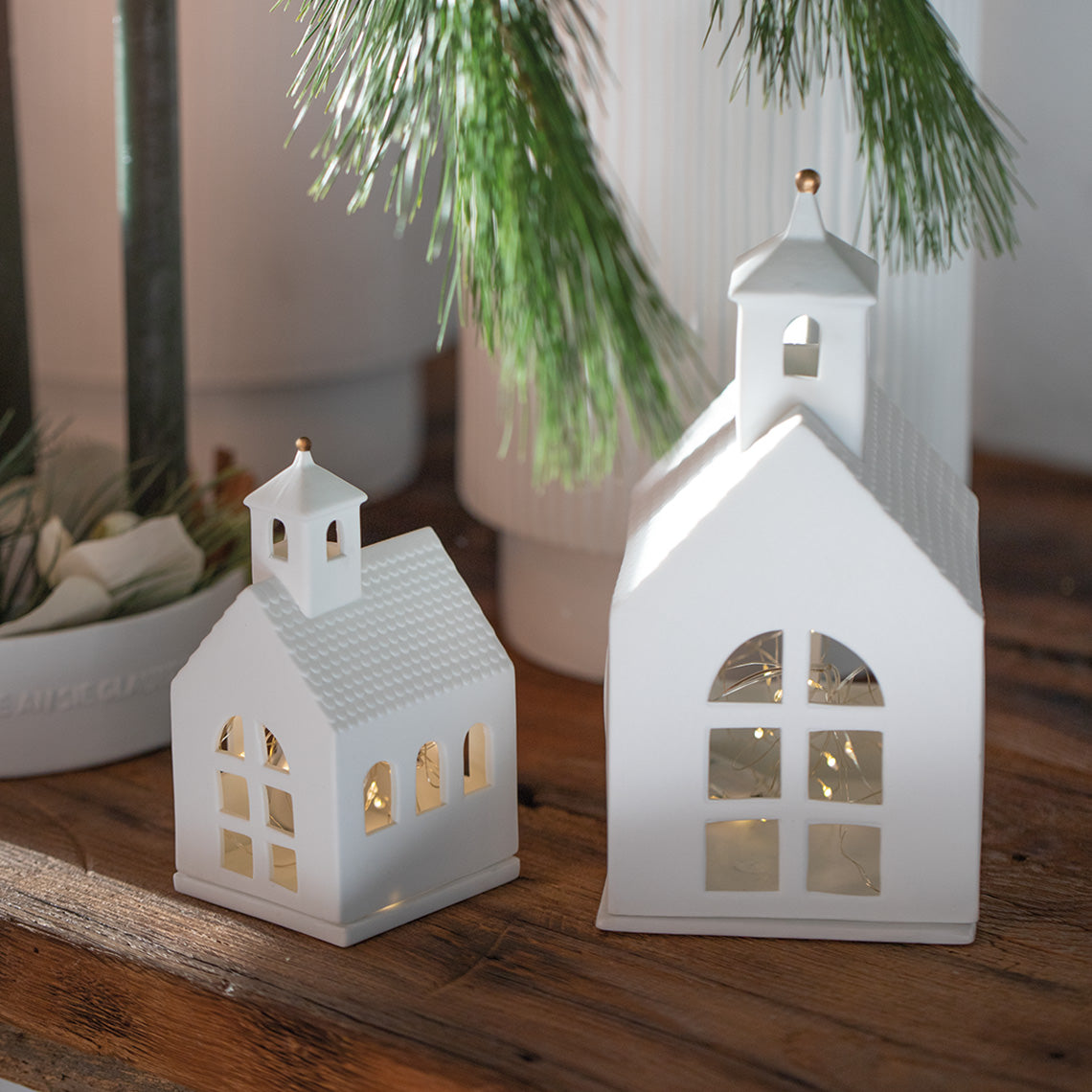 casetta da illuminare "Chiesa" grande